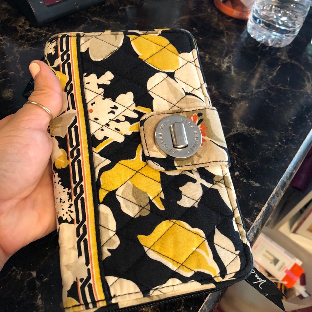 Beautiful wallet 🤗